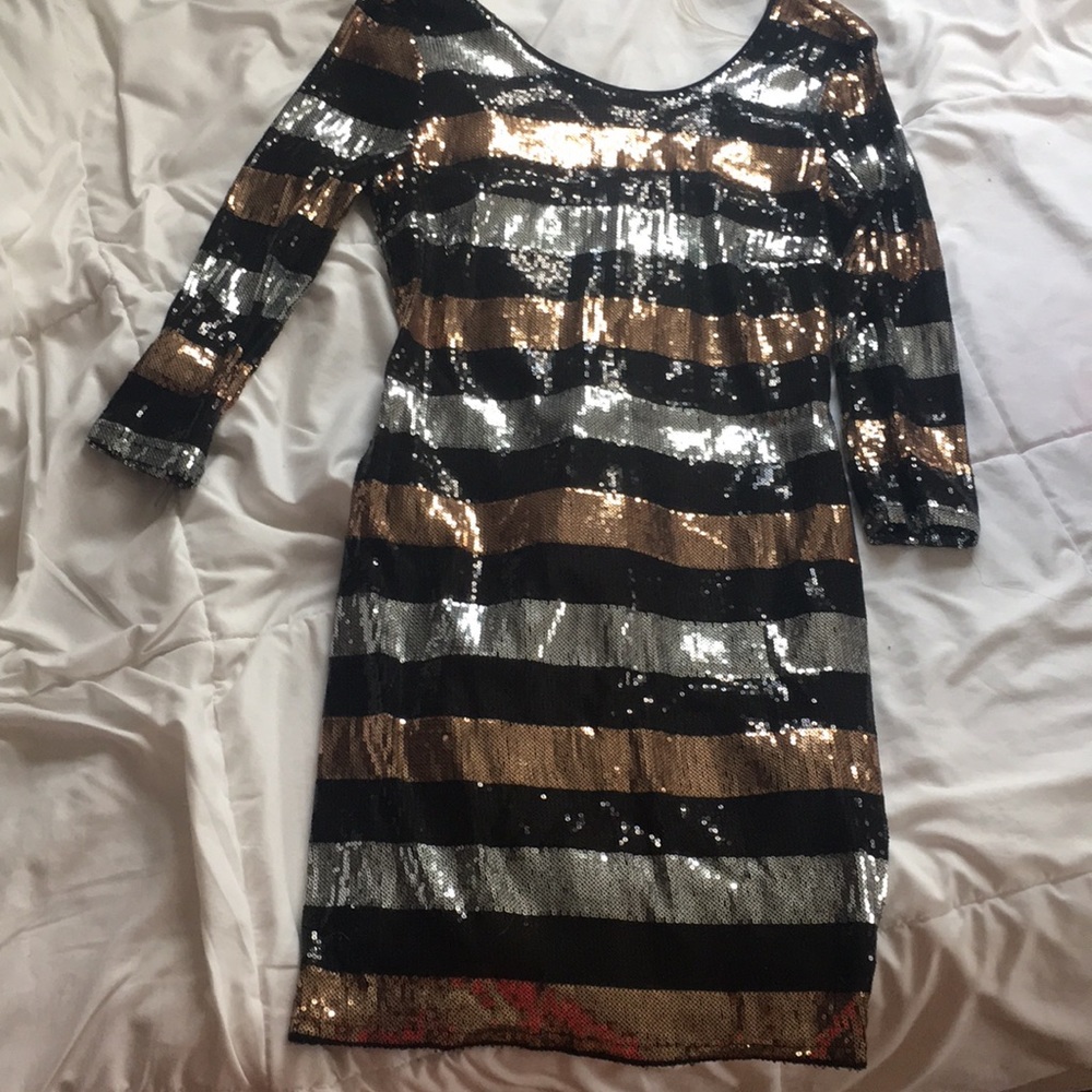 Medium slim fit dress
